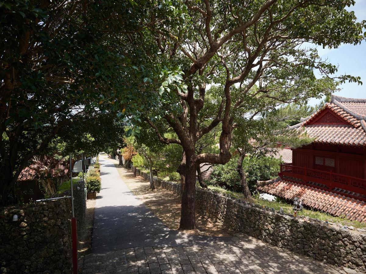 Hotel Murasakimura Yomitan Exterior photo